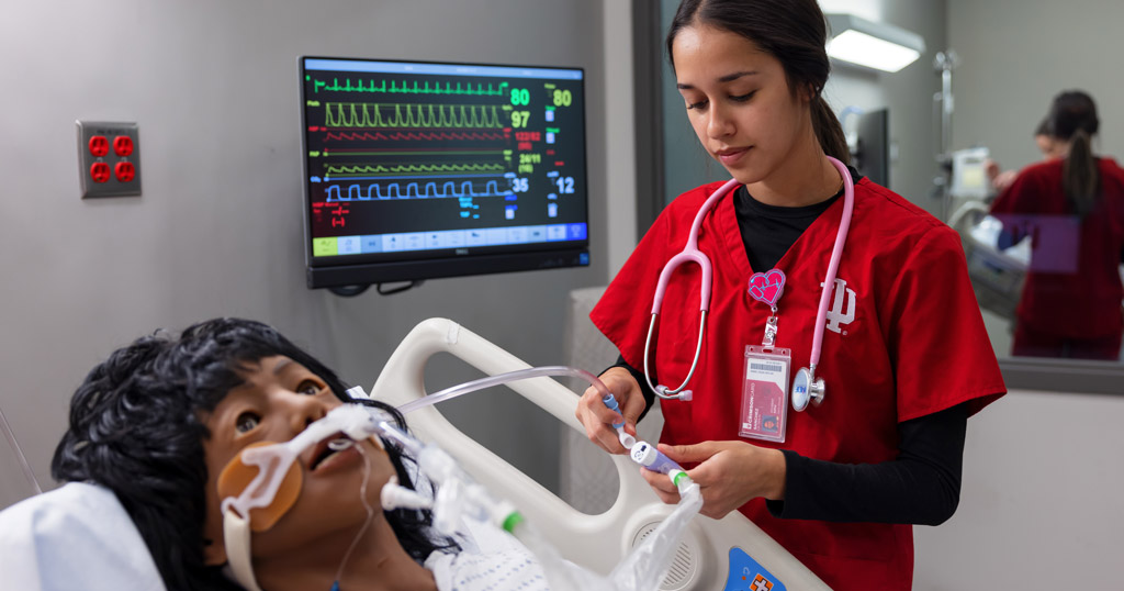 An IU School of Nursing student participates in a simulation experience in the Learning Lab.